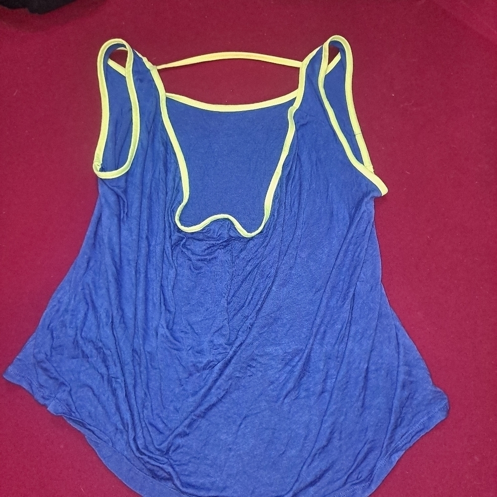 🔥MIMI chica work out tank top (xs) - Picture 2 of 3